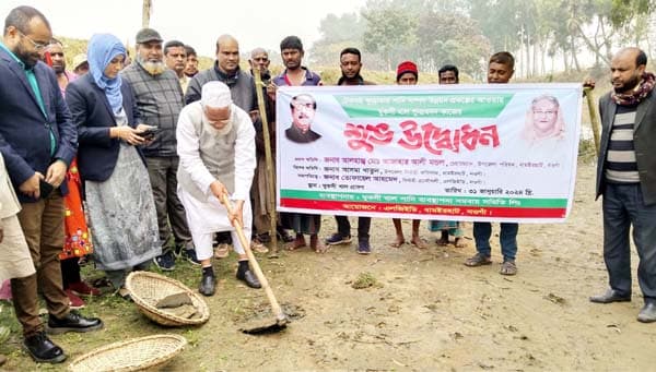 ধামইরহাটে ঘুকসি খাল পুনঃখনন কাজের উদ্বোধন