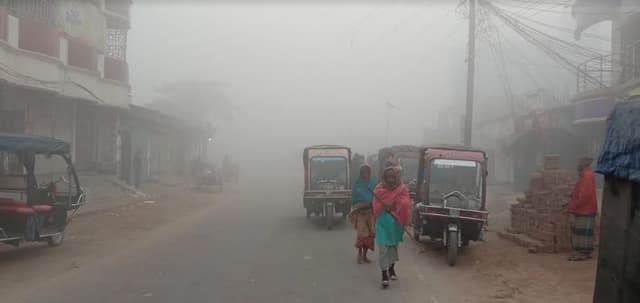লালপুরে তীব্র শৈতপ্রবাহ ও হাড়কাপানো শীতে বিপর্যস্ত জনজীবন