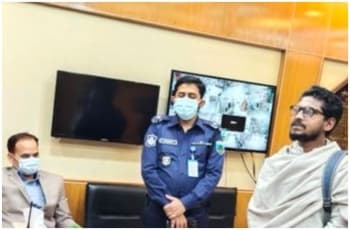 ভাতের বিনিময়ে পড়াতে চাই’ সেই যুবক এখন থানায়