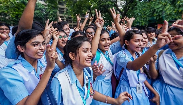 ১৪ ফেব্রুয়ারির মধ্যে এইচএসসির ফল প্রকাশ