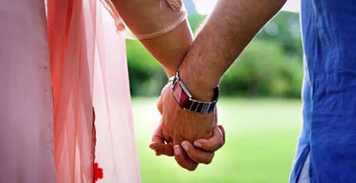 ঢাকায় নিঃসঙ্গ জীবনে লিভ টুগেদার গ্রুপ