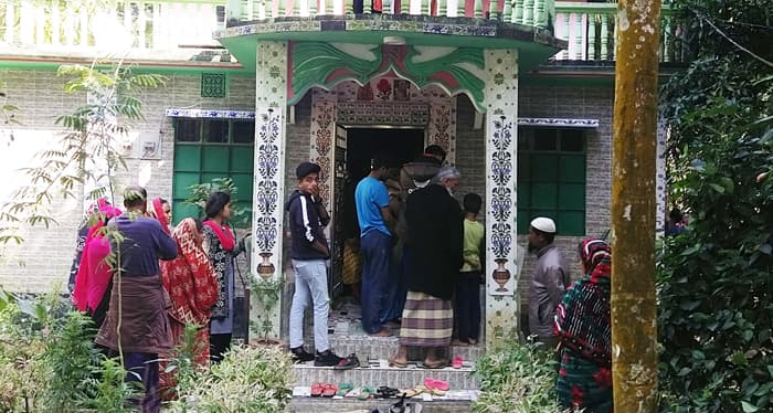 পল্লী চিকিৎসকের বাড়ি ডাকাতি, পুলিশ বলছে নাটক