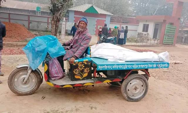 পিতাকে হত্যা করে থানায় আত্মসমর্পন করল ছেলে