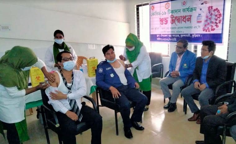 ভূরুঙ্গামারীতে কোভিড ভ্যাকসিন কর্মসূচীর উদ্বোধন