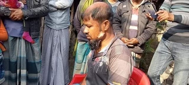 বাঘের সাথে যুদ্ধ করে বাড়ি ফিরলেন আবু হায়াত