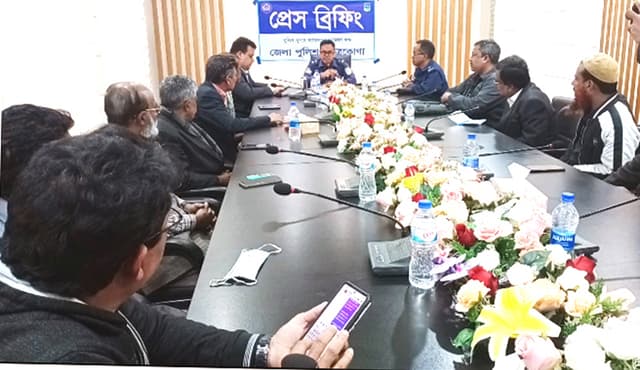 মাত্র ১২০ টাকায় মিলবে পুলিশ কনস্টেবলের চাকরি