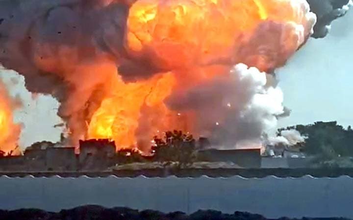 ভারতে আতশবাজি কারখানায় বিস্ফোরণে ১১ প্রাণহানি