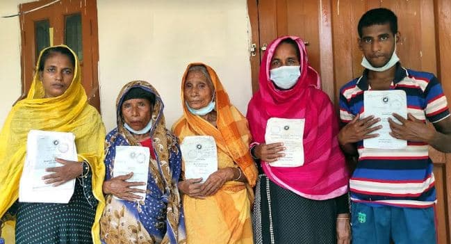 ঝিনাইদহে বয়স্ক বিধবা ও প্রতিবন্ধি ভাতার টাকা ভুয়া একাউন্টে