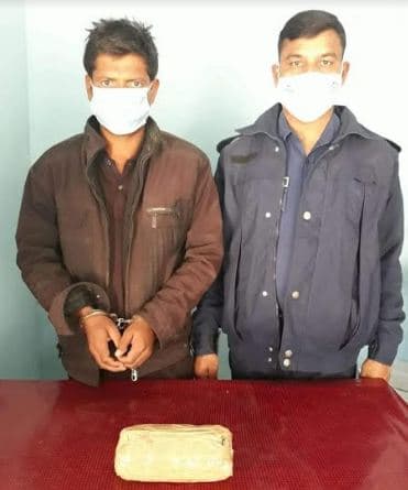 রানীশংকৈলে গাঁজা সহ আটক ১