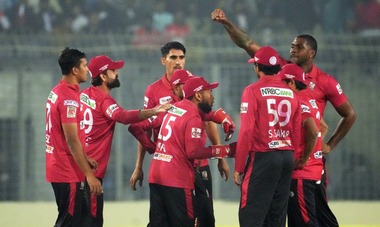 খুলনাকে হটিয়ে চতুর্থ স্থান দখল করল বরিশাল