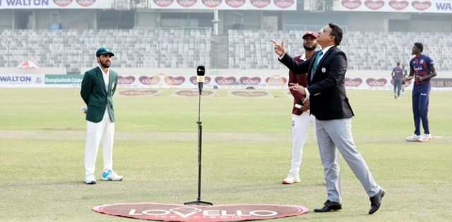 টস হেরে ফিল্ডিংয়ে বাংলাদেশ