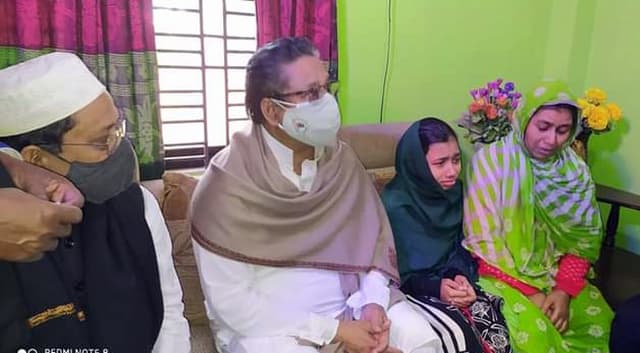 নিহত আ'লীগের নেতার পরিবারের পাশে এমপি