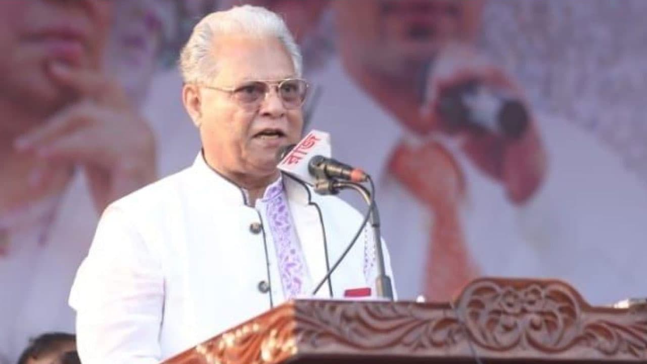 তিন মামলায় গ্রেফতার সাবেক স্বরাষ্ট্রমন্ত্রী আলতাফ