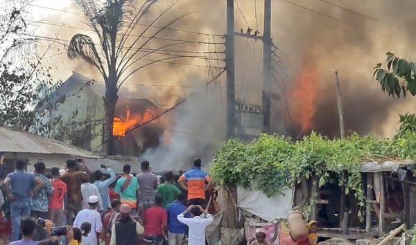 পটুয়াখালীতে ভয়াবহ অগ্নিকাণ্ড, ২২টি বসতঘর পুড়ে ছাই