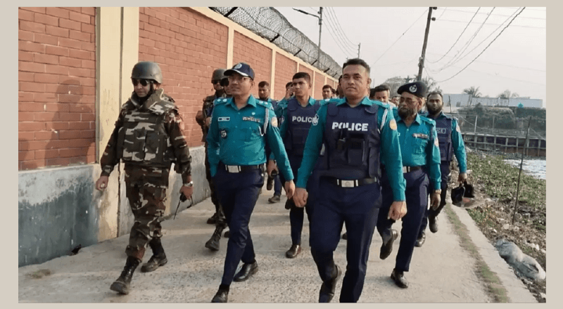 দেশে অস্থিরতা রুখতে বরিশালে পুলিশের সাঁড়াশি অভিযান, গ্রেফতার ১৬