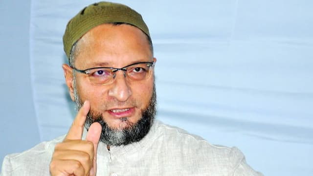 একদিন হিজাবী নারীই হবে ভারতের প্রধানমন্ত্রী: আসাদউদ্দিন ওয়াসি