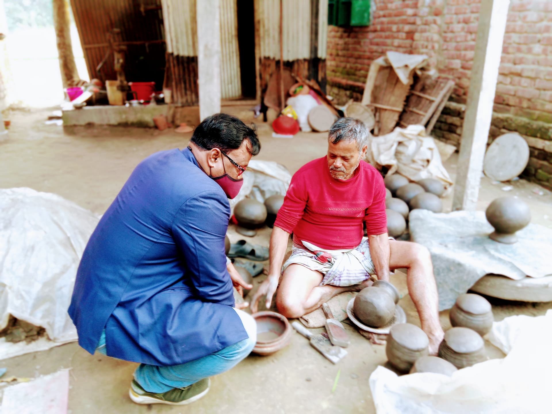 সরাইলে কুমার পাড়ার ঐতিহ্যবাহী মৃৎ শিল্প