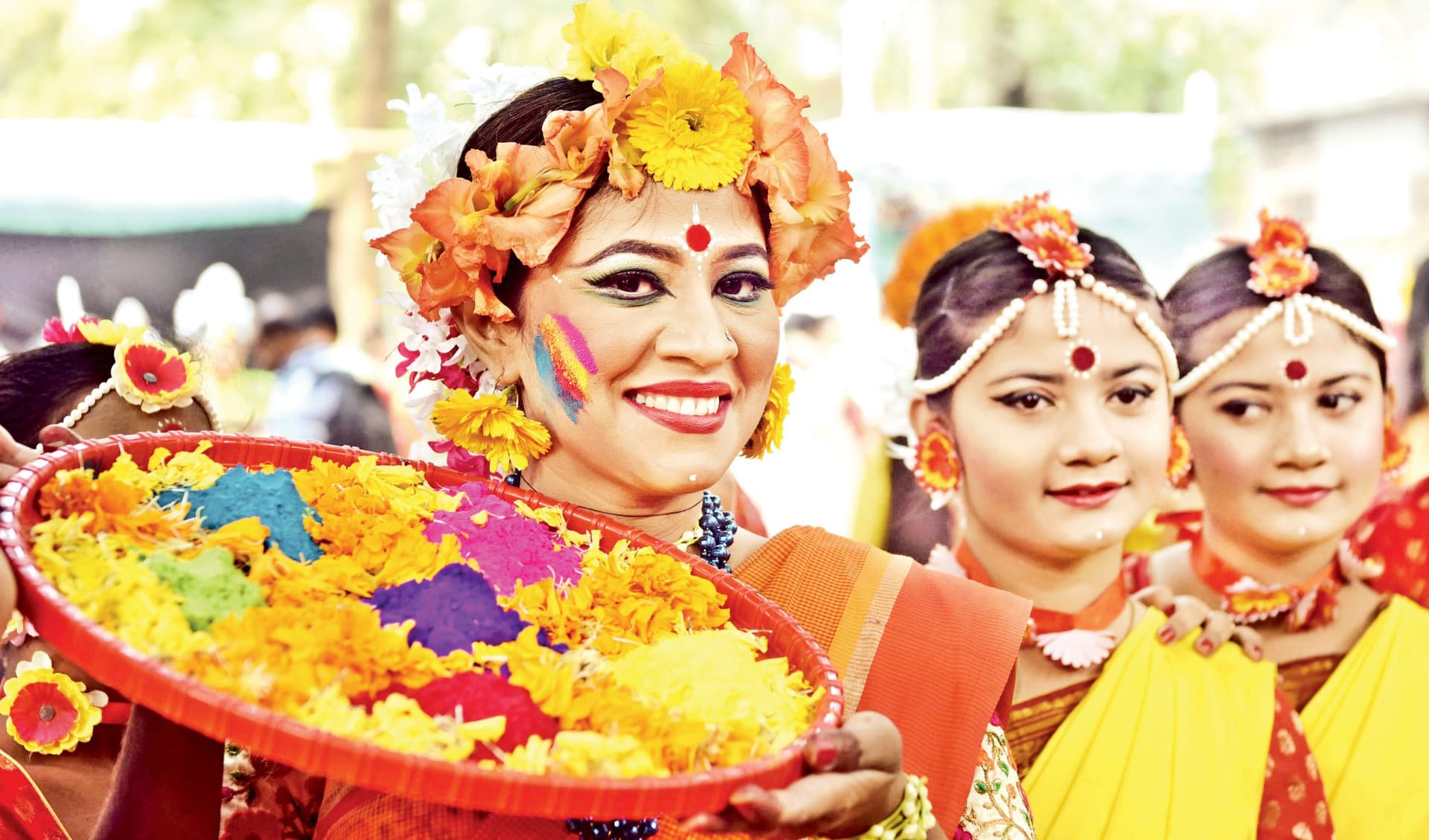 বসন্তের সাজে ভালোবাসা দিবস