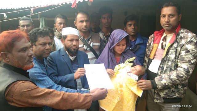 তথ্য দিন,মৃত্যু ও জন্ম সনদ ফ্রিতে পৌঁছে যাবে বাড়িতে