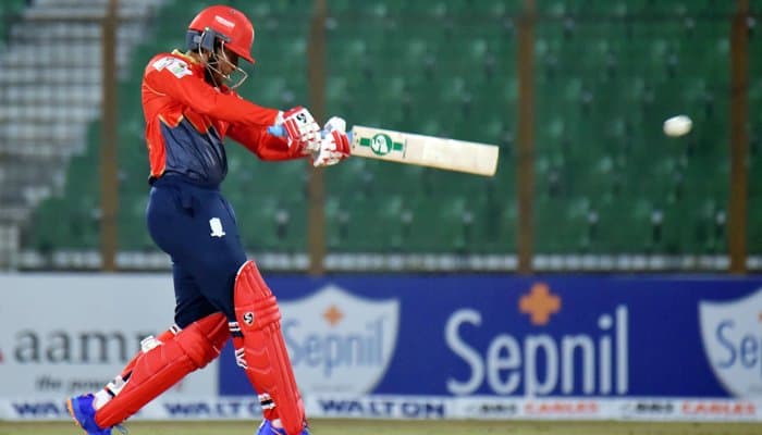 টস জিতে বরিশালকে ব্যাটিংয়ে পাঠাল কুমিল্লা