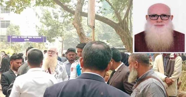 সরিয়ে দেওয়া হলো বই বিক্রেতা টিপু সুলতানকে