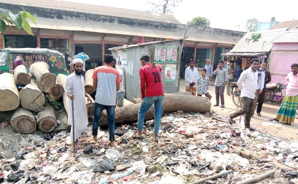 অরুয়াইলে অর্ধকোটি টাকার সরকারি ঘাট উদ্ধার করল প্রশাসন