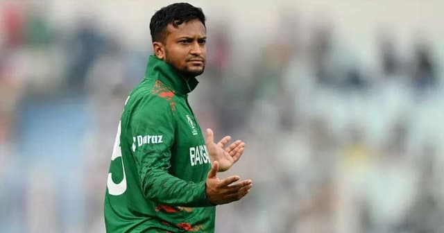 অলরাউন্ডার র‌্যাঙ্কিংয়ে শীর্ষস্থান হারালেন সাকিব