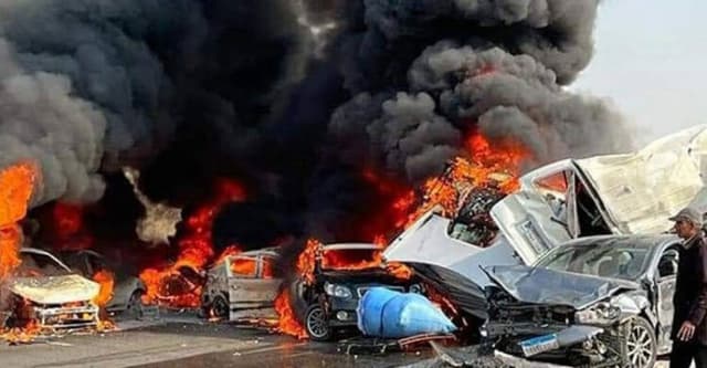 মিসরে ভয়াবহ সড়ক দুর্ঘটনায় নিহত ১৫