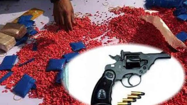 র‍্যাব-মাদক কাবারির গোলাগুলি ,গুলিবিদ্ধ ১ ইয়াবা ও অস্ত্র উদ্ধার