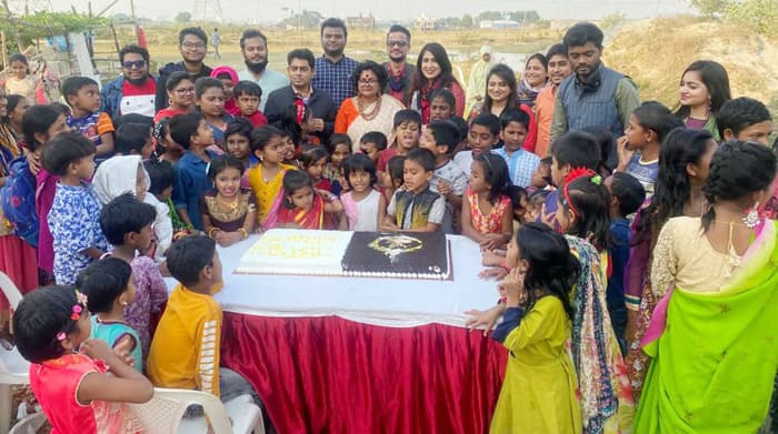 বিশ্ব ভালোবাসা দিবসে হাসিমুখ ফাউন্ডেশনের ভিন্ন আয়োজন