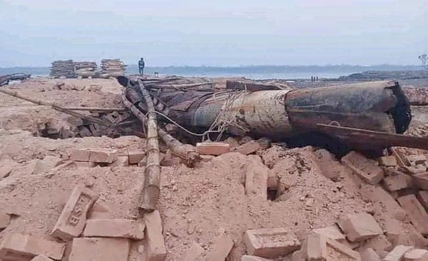 ঝালকাঠিতে নিষিদ্ধ ড্রাম চিমনি ব্যবহার করায় ভাটা মালিককে জরিমানা