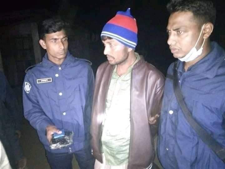 ঘুমধুম পুলিশের অভিযান, ইয়াবাসহ আলাউদ্দিন আটক