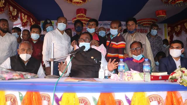 বিএনপি লাশের রাজনীতি করতে চায় : নওগাঁয় খাদ্যমন্ত্রী