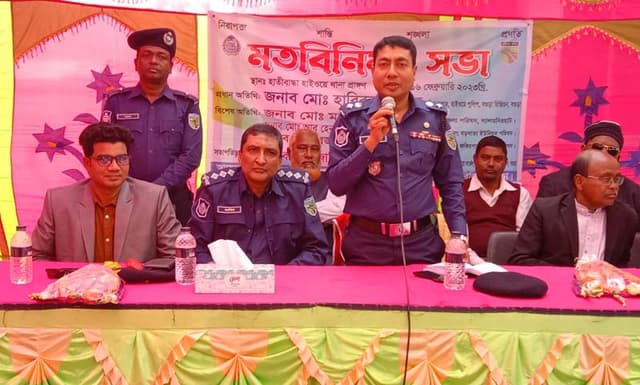 হাতীবান্ধায় অটো শ্রমিক ও বাস মালিকদের সাথে হাইওয়ে পুলিশের মতবিনিময়