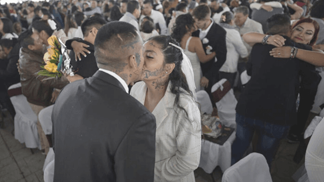 একসঙ্গে ১২০০ যুগলের বিয়ে ভালোবাসা দিবসে