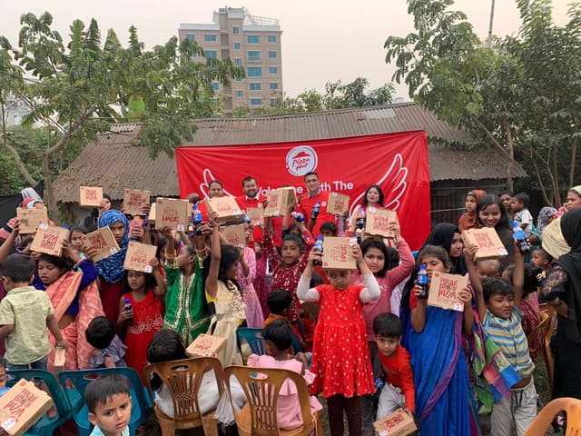 ভালোবাসা দিবসে হাসিমুখের  ভিন্ন রকম আয়োজন