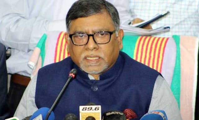 মানুষ লাইন ধরে করোনা ভ্যাকসিন নিচ্ছে: স্বাস্থ্যমন্ত্রী
