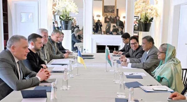 শেখ হাসিনা-জেলেনস্কির বৈঠক অনুষ্ঠিত