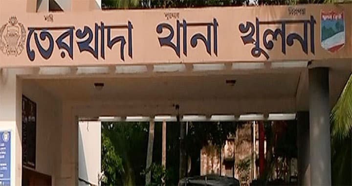 যমজ কন্যাসন্তানকে হত্যা করে পুকুরে ফেলে দেন মা