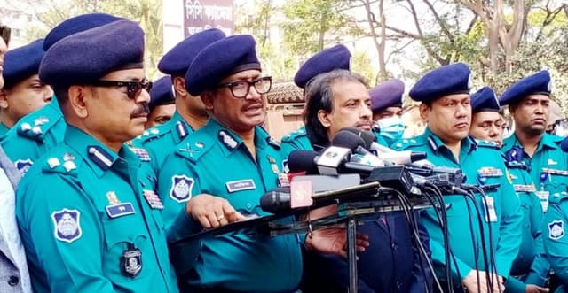 ২১ ফেব্রুয়ারি শহীদ মিনারে ছয় স্তরের নিরাপত্তা