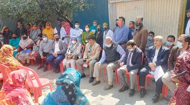 দৌলতদিয়া পতিতাপল্লী ও সেফহোম পরির্দশনে সমাজসেবা অধিদপ্তরের ডিজি