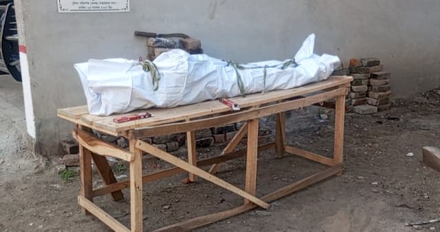 স্বরূপকাঠিতে পারিবারিক কলহের জেরে গৃহবধূর আত্মহত্যা