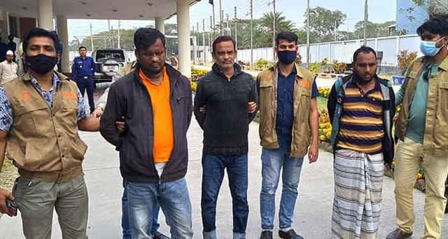 আন্তঃজেলা ডাকাত দলের তিন সদস্য মাদারীপুরে গ্রেপ্তার