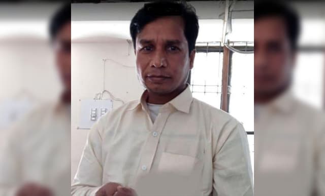 মহেশপুরে কথিত ম্যাগনেট  ব্যবসায়ী গ্রেফতার