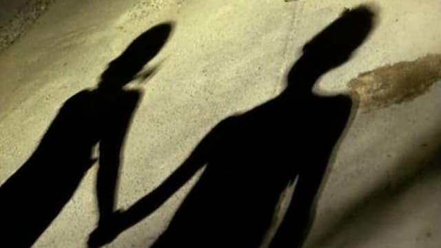 স্বামী সন্তান রেখে ওয়েল্ডিং মিস্ত্রির সঙ্গে উধাও গৃহবধূ