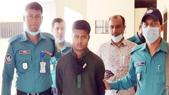 চট্টগ্রামে জঙ্গি সন্দেহে বইমেলা থেকে যুবক গ্রেপ্তার