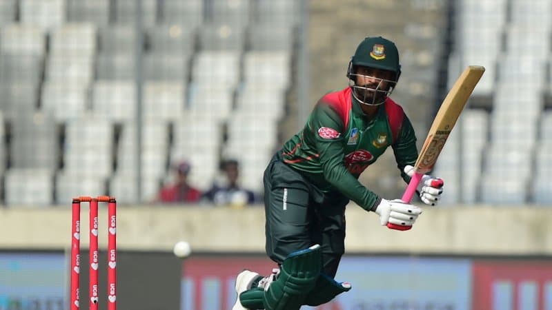 দ্রুত উইকেট হারিয়ে বিপদে বাংলাদেশ