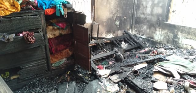 কুমিল্লার দেবীদ্বারে অগ্নিকাণ্ডে বসতঘরসহ ৫টি ঘর পুড়ে ছাই