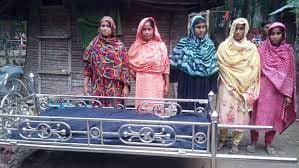 তিন দিন উঠানে পড়ে ছিল মরদেহ