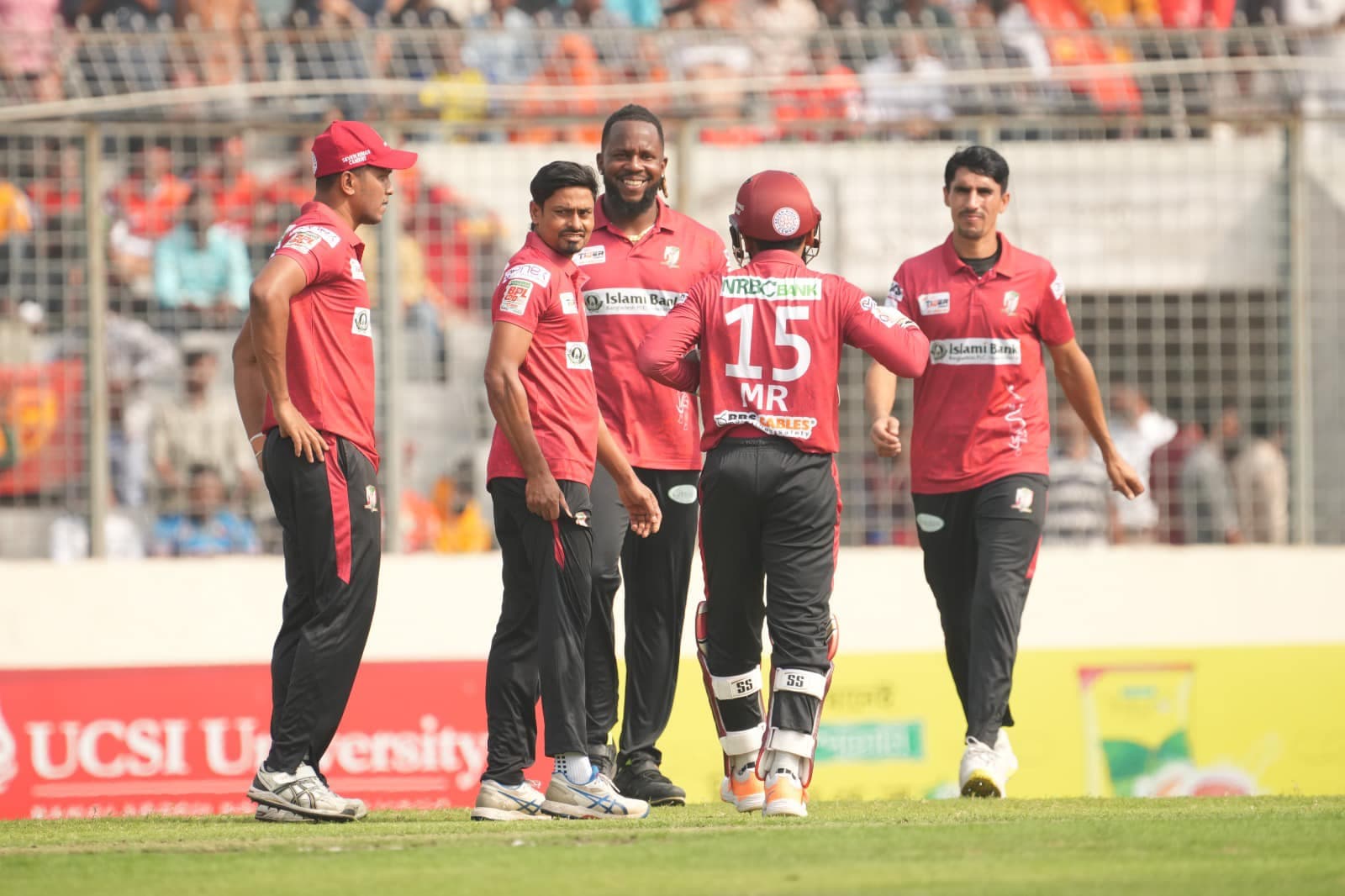 বরিশালকে ১৪১ রানের চ্যালেঞ্জ কুমিল্লার